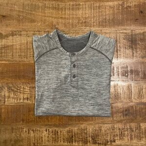 Lululemon Metal Vent Tech Short Sleeve Henley